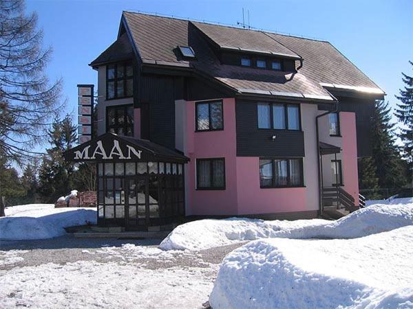 Pension Maan Tatranska Strba Exterior photo